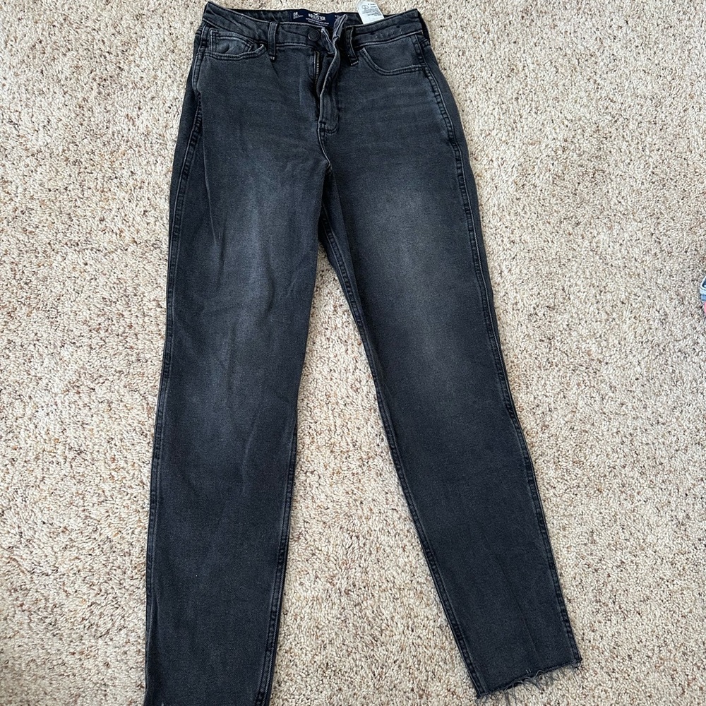 Hollister black jeans, sz 0, waist 24, length 27, straight leg, perfect conditio